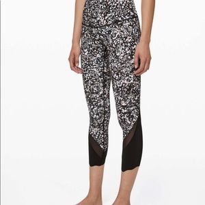 NWT. LULULEMON leggings